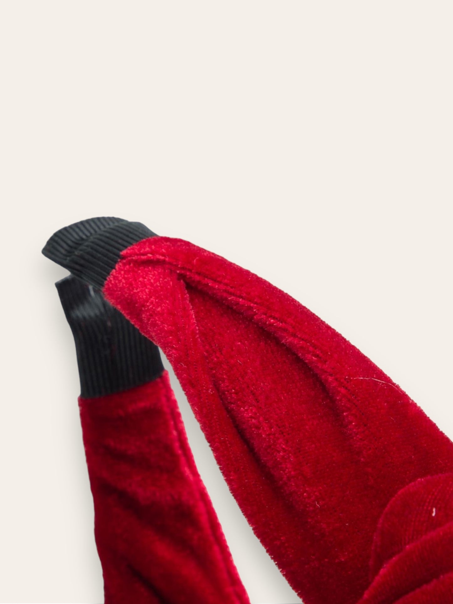 Diadema terciopelo con rosas roja